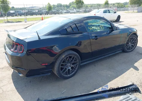 2014 Ford Mustang V6 z USA, uszkodzony, nr VIN 1ZVBP8AM3E5271212